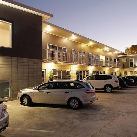 City Corporate Motor Inn Palmerston North Exterior photo