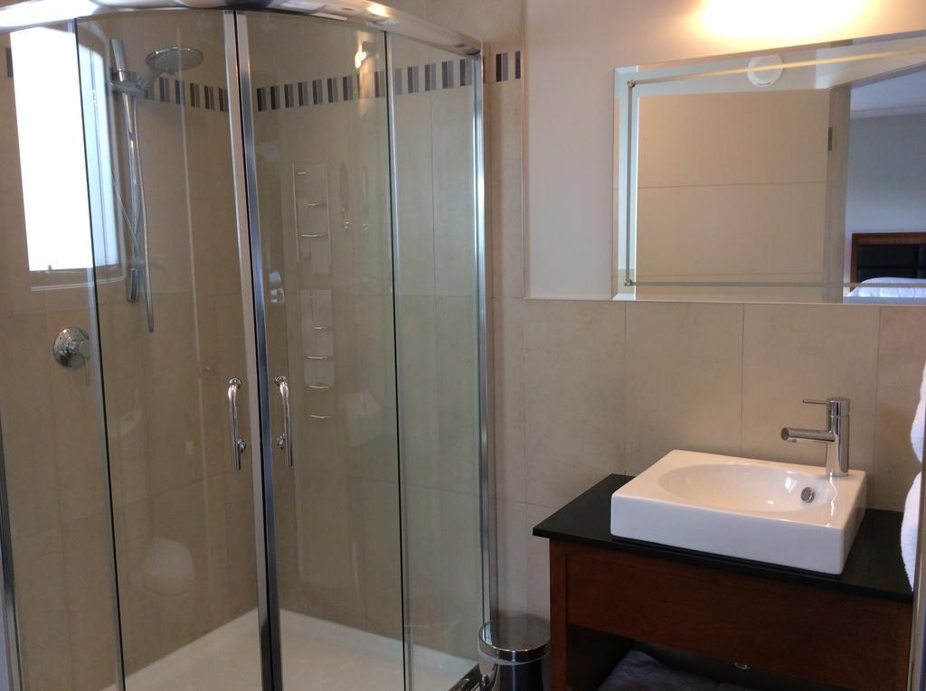 City Corporate Motor Inn Palmerston North Room photo