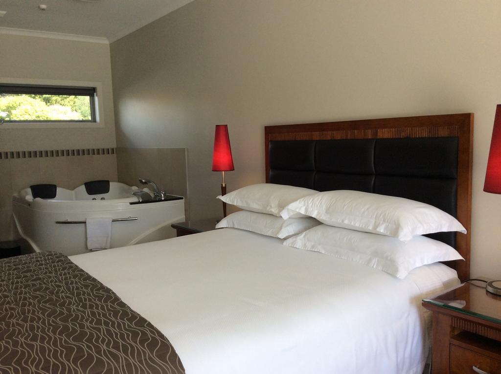 City Corporate Motor Inn Palmerston North Exterior photo