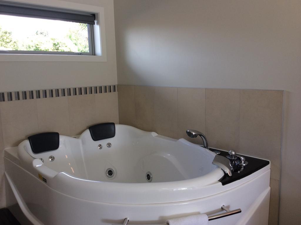 City Corporate Motor Inn Palmerston North Room photo