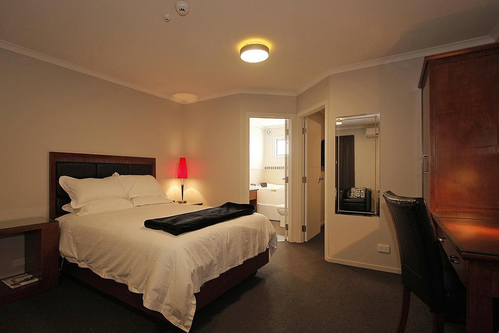 City Corporate Motor Inn Palmerston North Room photo