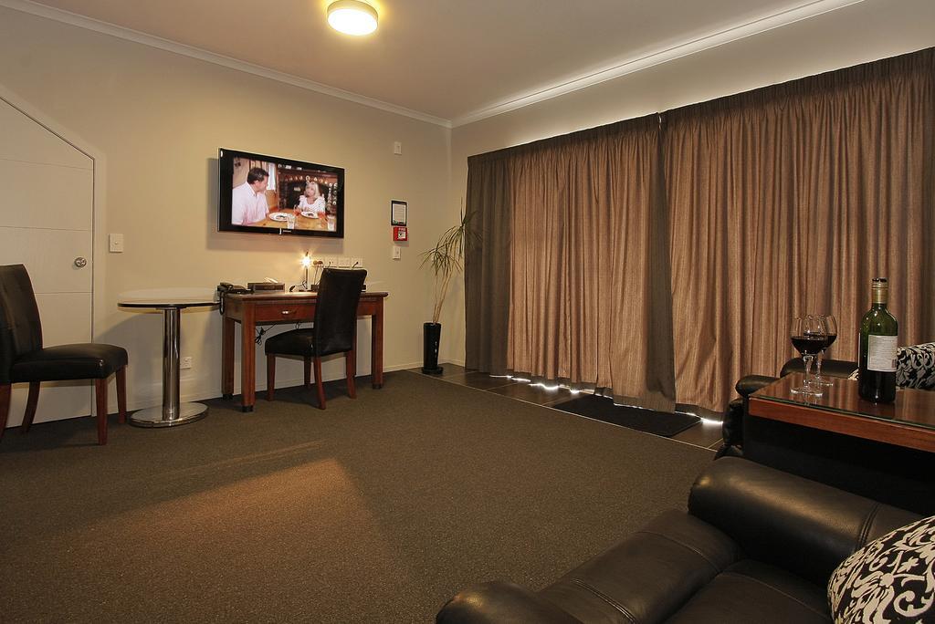 City Corporate Motor Inn Palmerston North Exterior photo