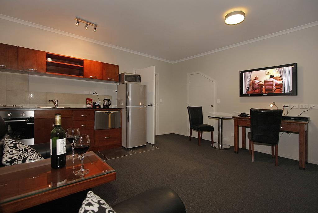 City Corporate Motor Inn Palmerston North Exterior photo